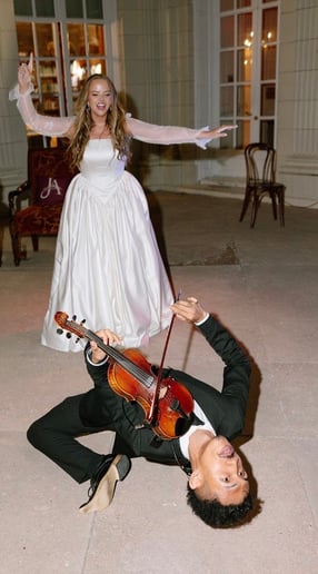 Gallery photo 2 of Vio The Electric Violinist & Dj/Violin Hybrid