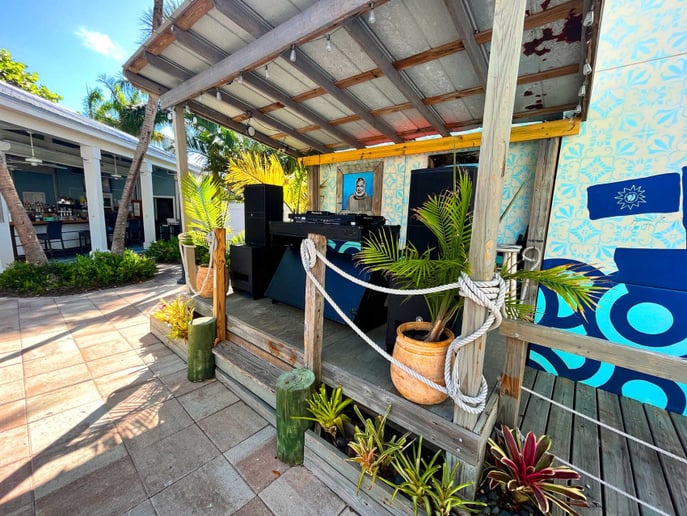 Gallery photo 8 of DJ Tropical Disco