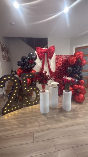 Gallery photo 14 of Elegance Balloon and Charcuterie