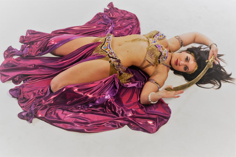 Gallery photo 5 of Elegant Bellydancer in Niagara Region
