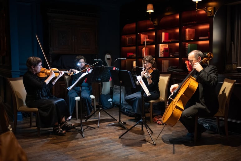 Gallery photo 8 of Elegant Entertainment
