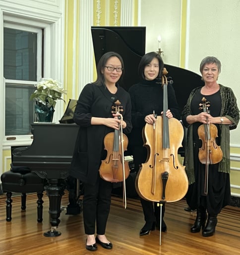 Gallery photo 10 of Elegant Entertainment