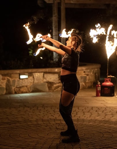 Gallery photo 7 of Elegant Flames