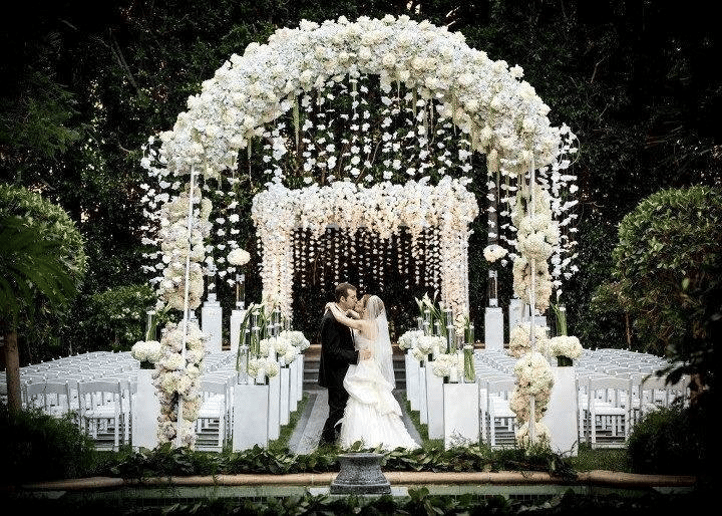 Gallery photo 1 of Elegant Weddings Events and Moments