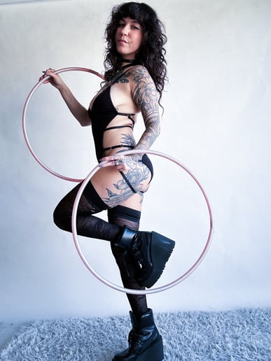 Gallery photo 9 of Elizabeth Frequency