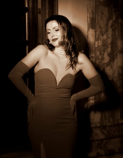 Gallery photo 6 of Elena Negruta