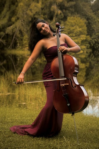 Gallery photo 2 of Eleonor Wilson | Wedding & Event Cellist
