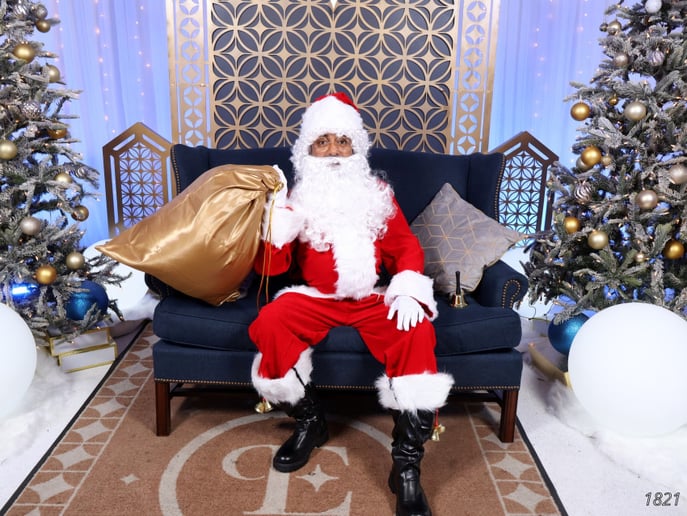 Gallery photo 4 of Santa Claus Clarita