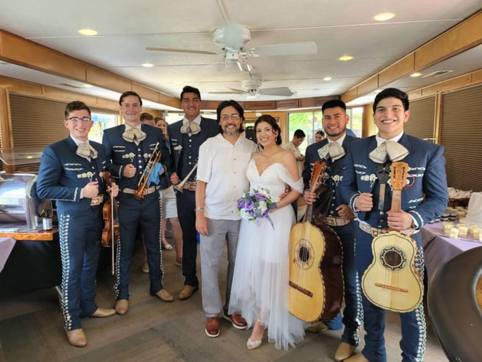 Gallery photo 7 of Eli West Serenades