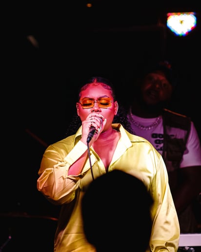 Gallery photo 1 of Elite R&B Vocalist