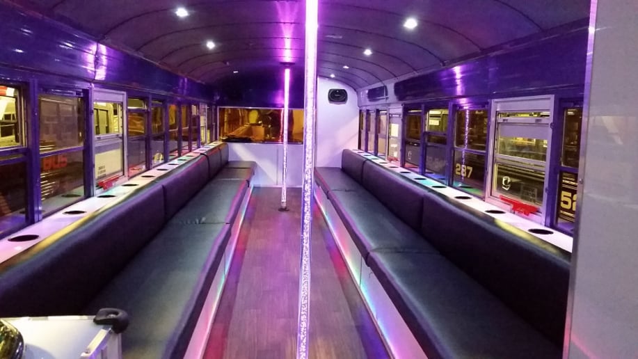 Gallery photo 12 of Elite Ride Limousine