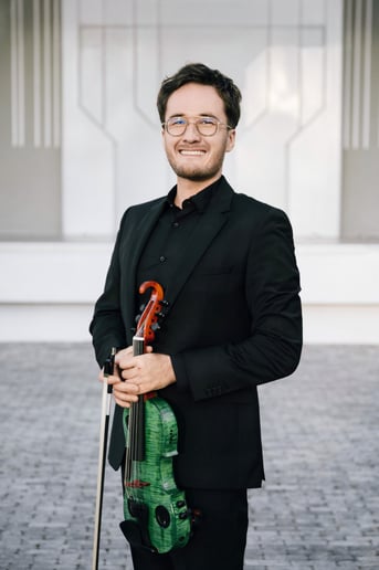 Gallery photo 1 of Griffonsky | Violinist for Events