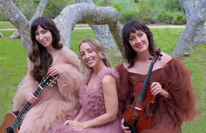 Gallery photo 1 of Eliza Carrington - Classical Guitarist