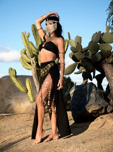 Gallery photo 13 of Eliza Moon Belly Dancer