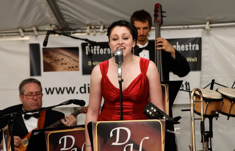 Gallery photo 1 of Elizabeth Hayes Jazz Review