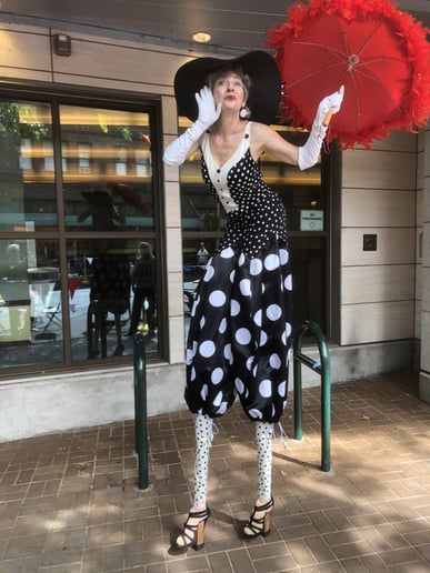 Gallery photo 7 of Stilt-Dancer