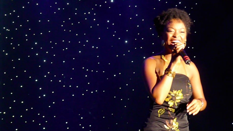 Gallery photo 5 of Ella Glasgow