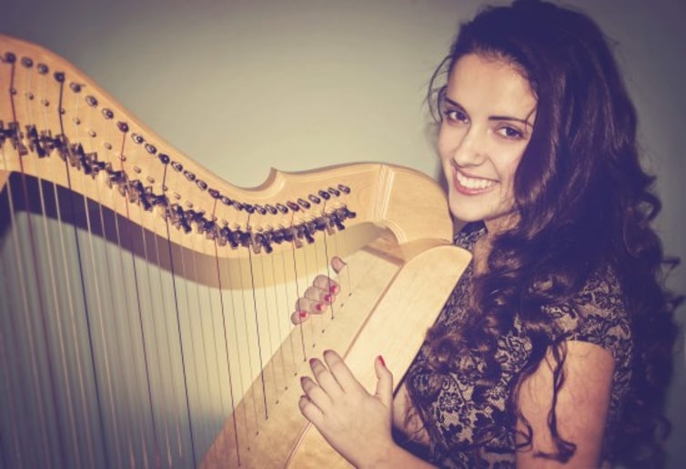 Gallery photo 8 of Ellen Shiraef Harpist