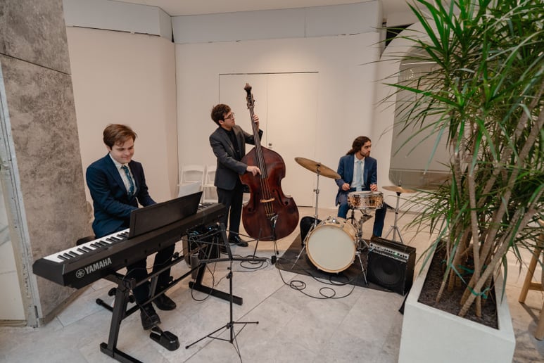 Gallery photo 2 of Ellis Green Music