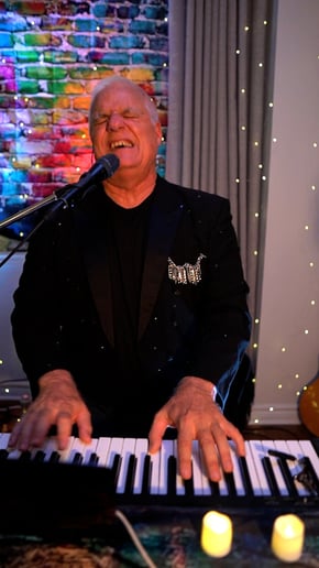Gallery photo 4 of Elton Don