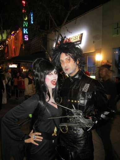 Gallery photo 7 of Elvira Impersonator