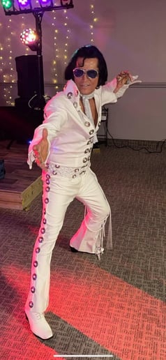Gallery photo 6 of Randy Elvis Bonneval