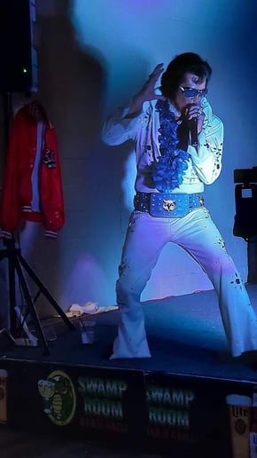 Gallery photo 3 of Randy Elvis Bonneval