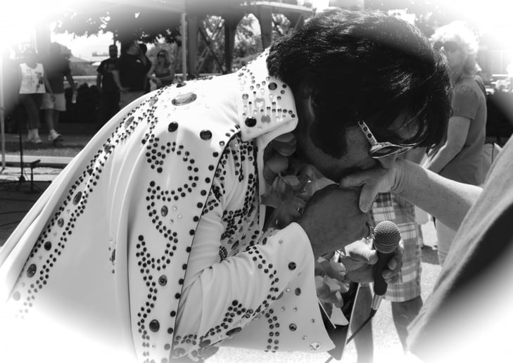 Gallery photo 3 of Elvis Impersonator John Monforto