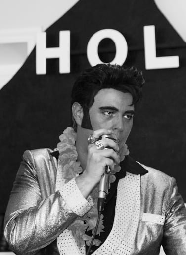 Gallery photo 30 of *Steve "Elvis" Gold* 50's/60's/70's Tribute