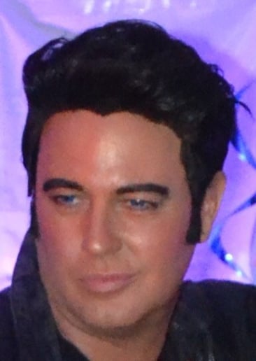 Gallery photo 10 of *Steve "Elvis" Gold* 50's/60's/70's Tribute
