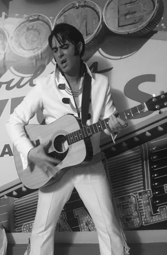 Gallery photo 43 of *Steve "Elvis" Gold* 50's/60's/70's Tribute