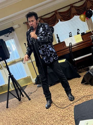 Gallery photo 8 of Elvis & More