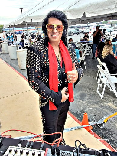 Gallery photo 3 of Elvis Tribute Artist Michael McMullen