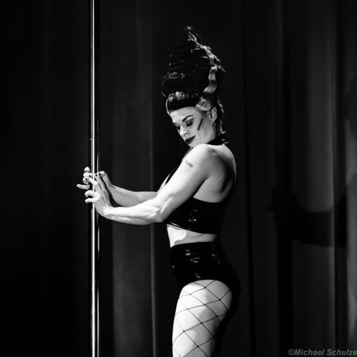 Gallery photo 4 of Elvis Tribute Artist n Burlesque