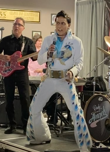 Gallery photo 8 of Elvis Tribute Artist Lorensz Francke