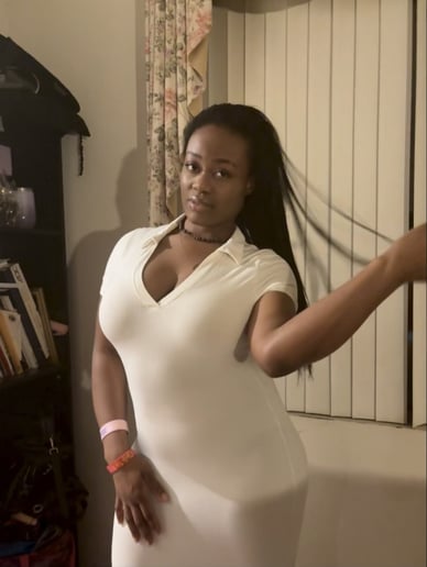 Gallery photo 2 of Chinazo - Emcee | Singer | Event Host