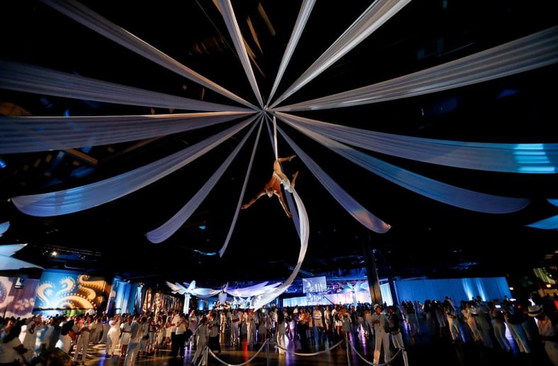 Gallery photo 31 of EMCirque