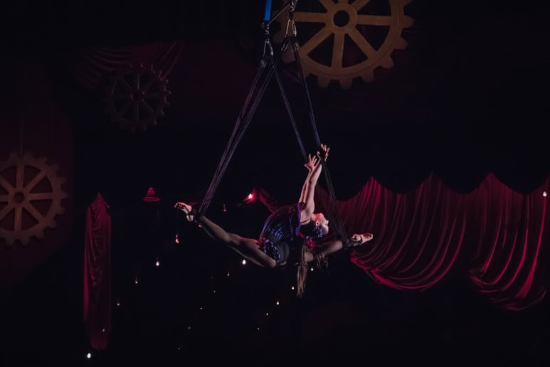 Gallery photo 36 of EMCirque