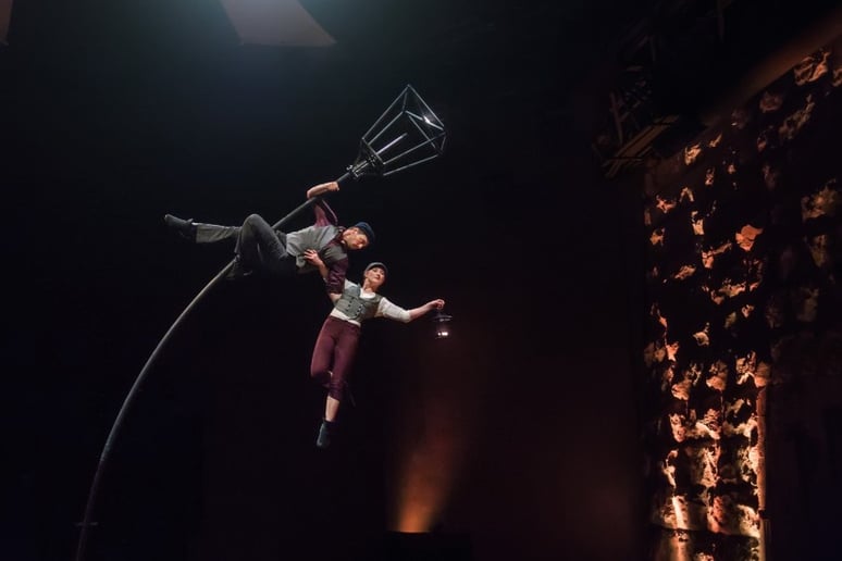 Gallery photo 10 of EMCirque