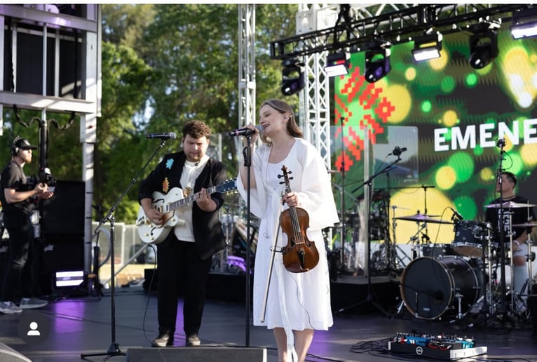 Gallery photo 1 of Emenel Music