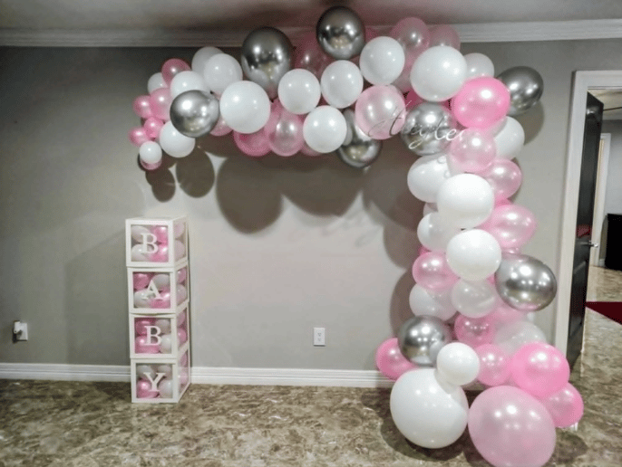 Gallery photo 3 of Emerald Balloon Designs
