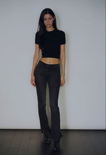 Gallery photo 1 of Emi Sandoval