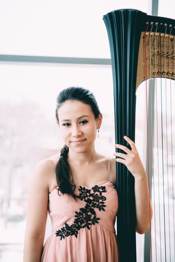 Gallery photo 1 of Emily Belvedere Harpist