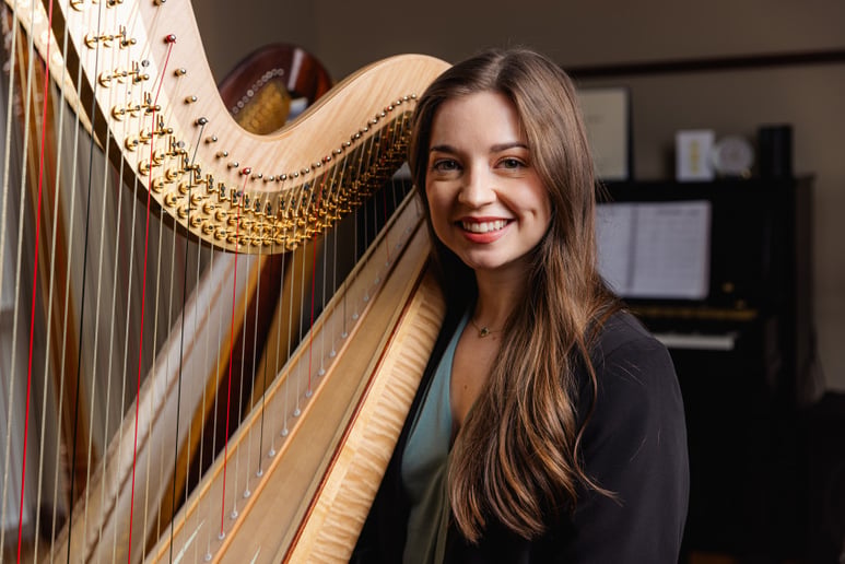 Gallery photo 1 of Emily Duncan - Harpist