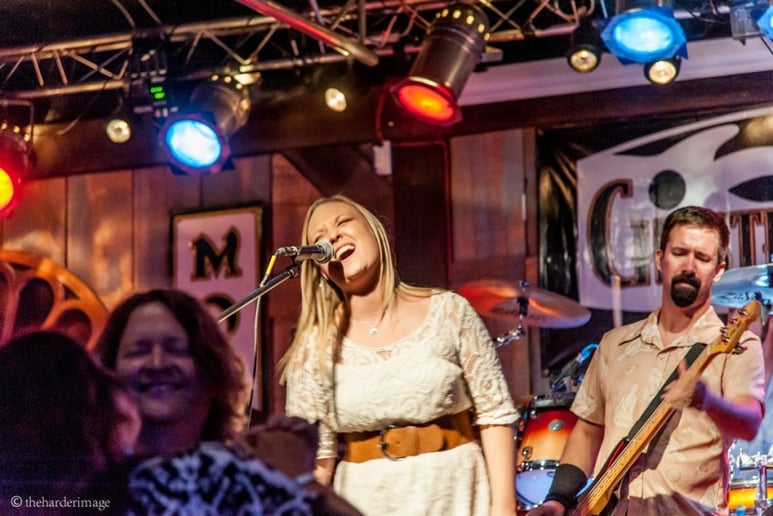 Gallery photo 2 of Emily Johnson Band
