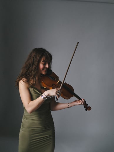 Gallery photo 4 of Emily Sclar Music