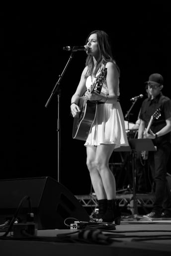 Gallery photo 3 of Emma-Jane Thommen