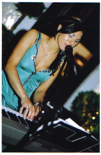 Gallery photo 10 of Emma-Jane Thommen