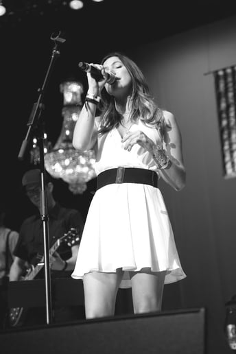 Gallery photo 2 of Emma-Jane Thommen