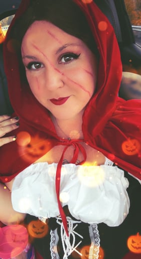 Gallery photo 1 of Emma Kaye Cosplay